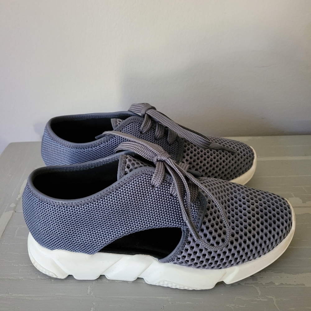 All Black Amazing Mesh Sneakers